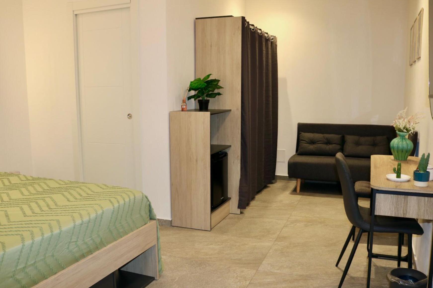 Allumaro House 卡斯泰拉马莱 外观 照片