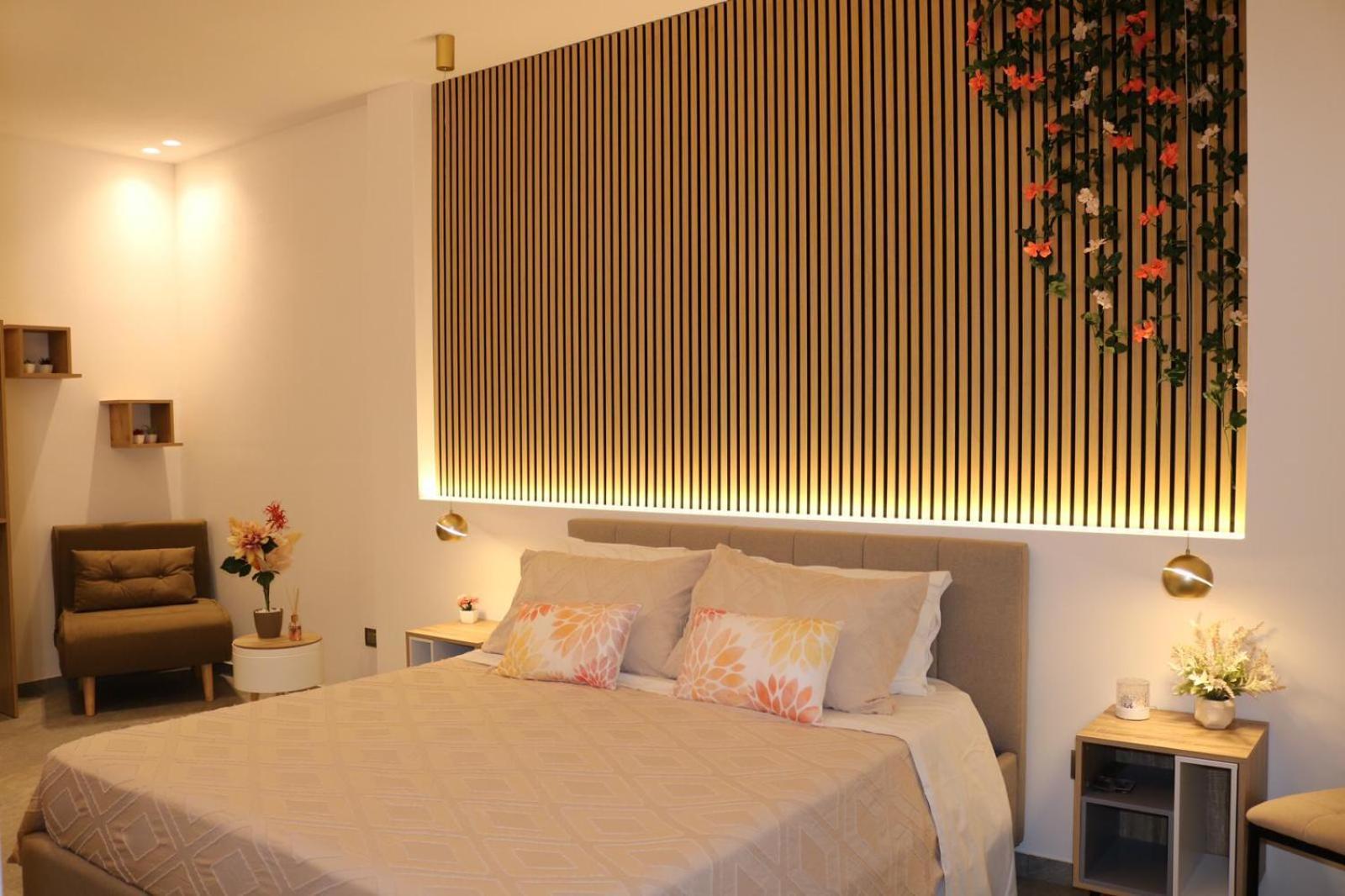 Allumaro House 卡斯泰拉马莱 外观 照片